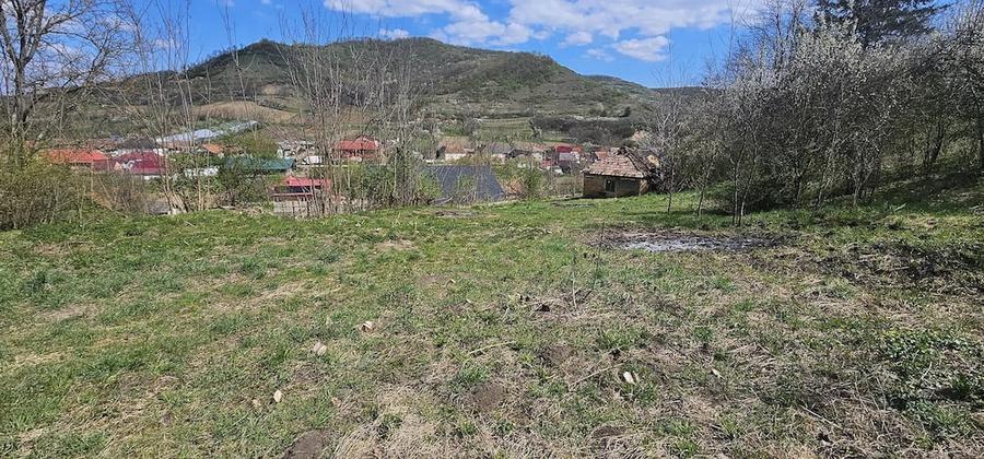 Teren de 35 mp, în Vermeș