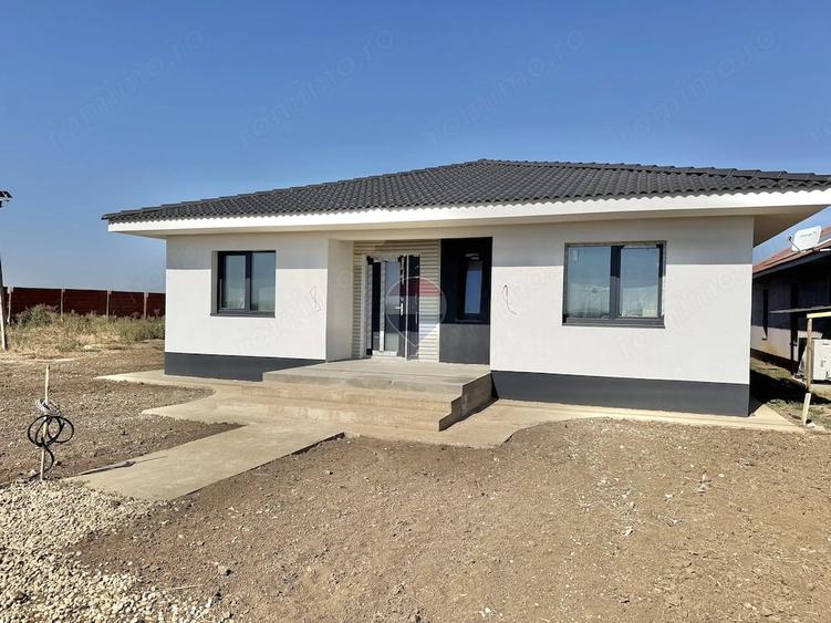 Casă cu 4 camere cu Teren 800 Mp în Livada de Bihor