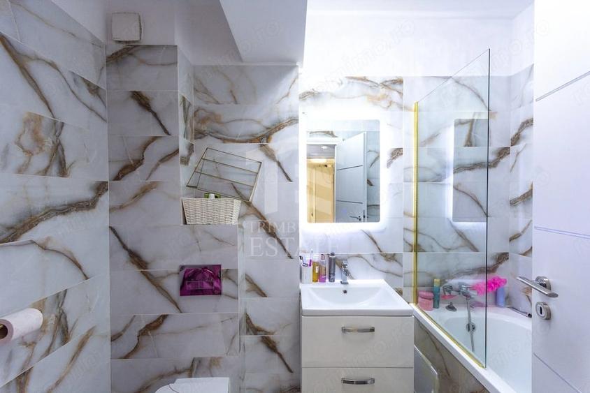 Apartament cu 3 camere decomandat în Baicului