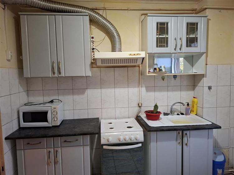 Apartament cu 2 camere semidecomandat în Hipodrom