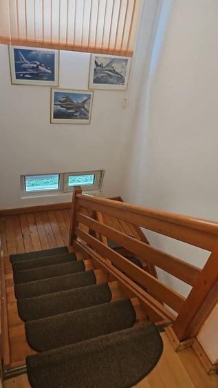 Casă cu 5 camere cu Teren 100 Mp în Corbeanca