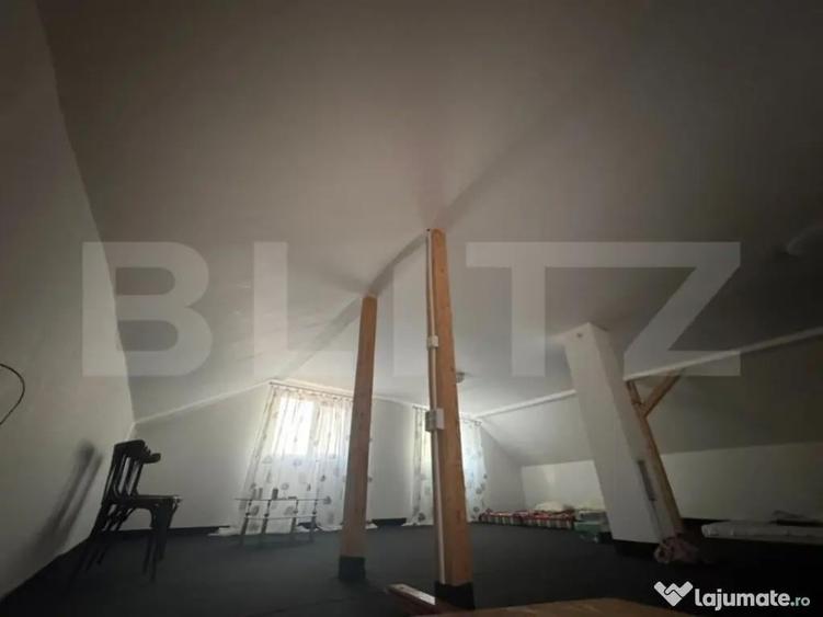 Casa de vanzare, cu 6 camere, 200 mp, zona Hotar - 9