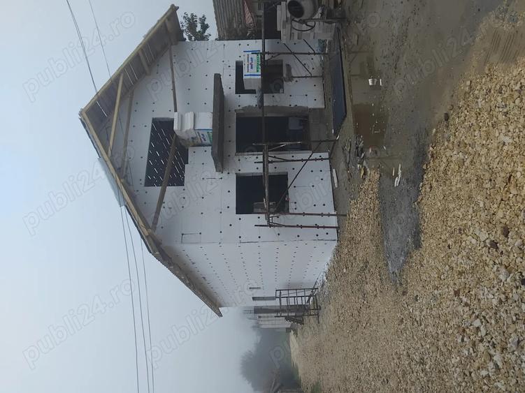 Casa cu mansarda de vanzare, cu placa de beton intre etaje - 1