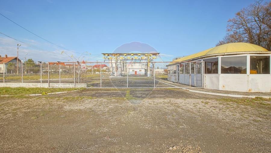 Potential de dezvoltare - Depozit carburanti, Lunca Calnicului, BV - 9