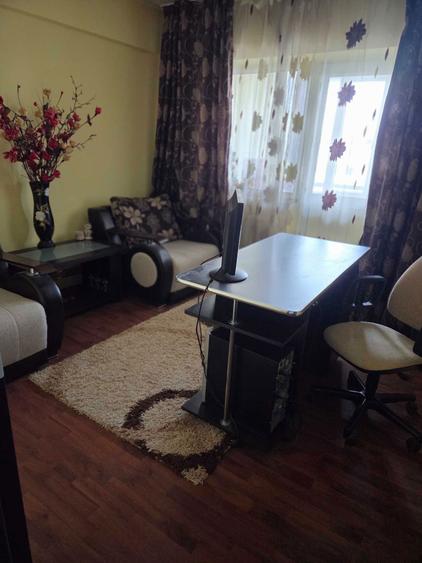 Inchiriez 4 camere, decomandat, Lapus Arges - 7