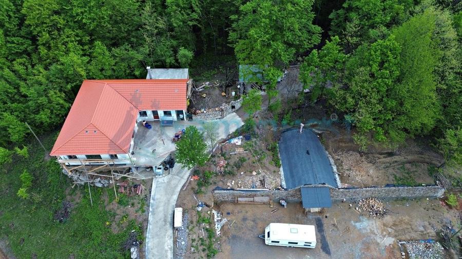 Casa noua cu teren 2,7 hectare in zona montana Apuseni, Bihor - 3