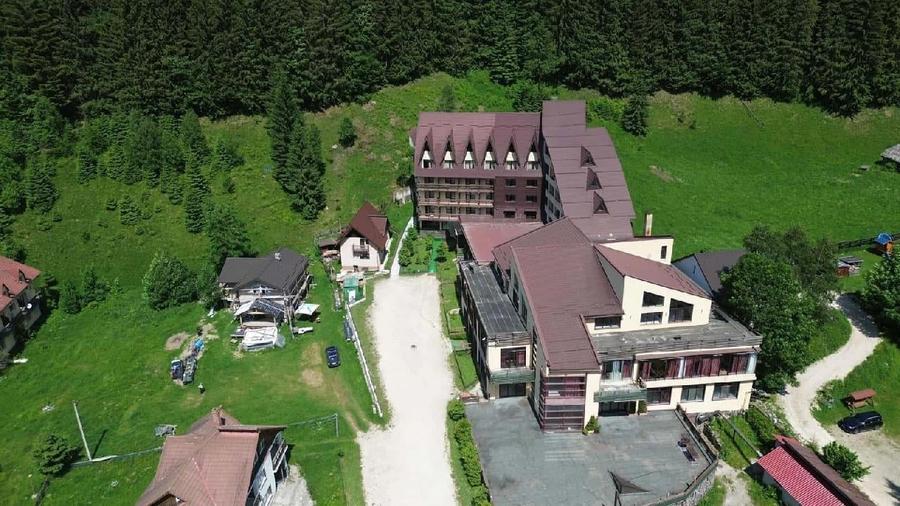 MOIECIU -  BRAN - HOTEL DE VANZARE - 6