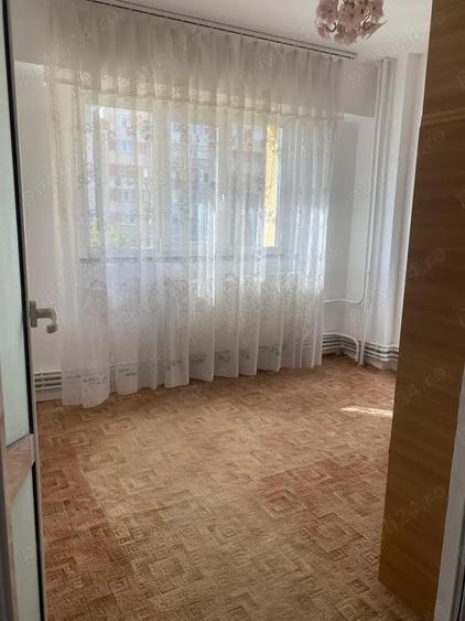 Vanzare apartament 4 camere micro 21 - 7