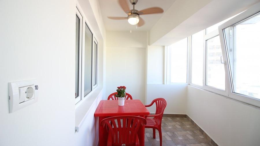 P-ta Lahovari, apartament 3 camere, renovat modern, mobilat, etaj 6/9, bloc 1980 - 8