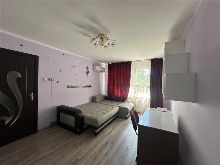 Apartament 2 camere de inchiriat, semidecomandat, etaj intermediar - Podu Ros - 3