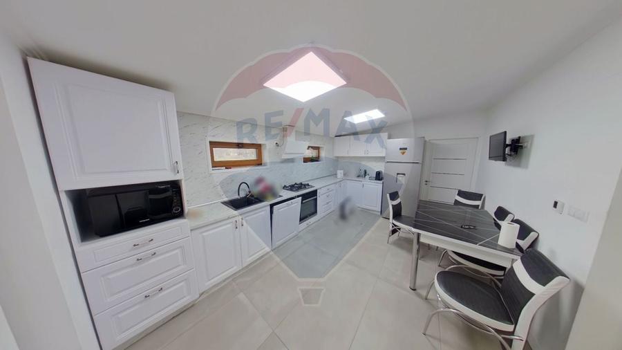 Casă / Vilă cu 6 camere de vânzare în zona Est - 6