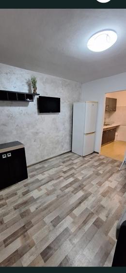 Garsoniera Tractorul- langa Coresi Mall - 5