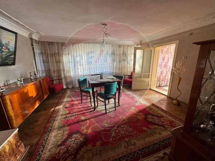 Casa / Vila cu 7 camere de vanzare in zona Central - 32