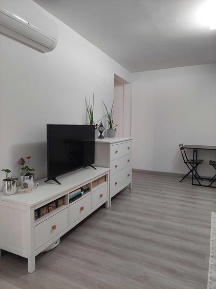 Vanzare apartament 3 camere zona Parc Bazilescu - 8