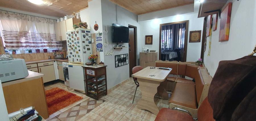 Apartament 2 camere decomandat,demisol,pietonala - 1