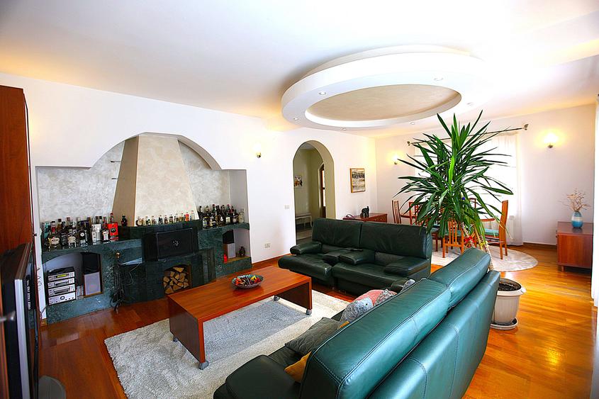 Vila deosebita in cartierul Tractorul - 2