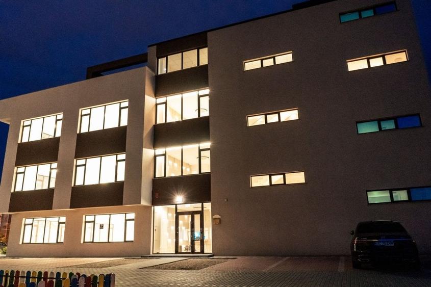 Spatiu Com 1.155 mp, NOU, Autorizat I.S.U, Lift, str Stefan cel Mare 32B - 1