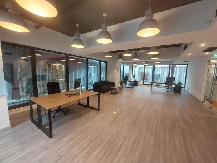 Centru,  spatiu birouri PREMIUM , ULTRAAMENAJAT - 2