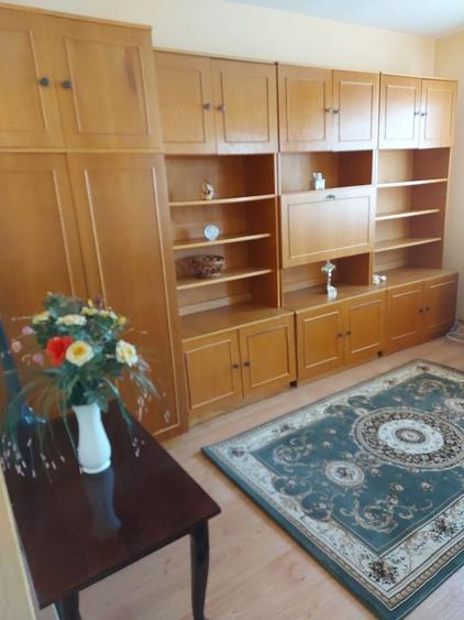 Garsonieră 27 mp cu balcon -bloc 3 etaje-mobilată utilată-bloc an 1980 - 2