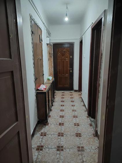Persoana fizica vand apartament cu 2 camere - 1