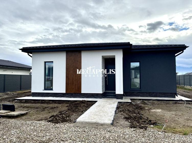 Casă / 4 camere / Sanpetru / Terasă - 1