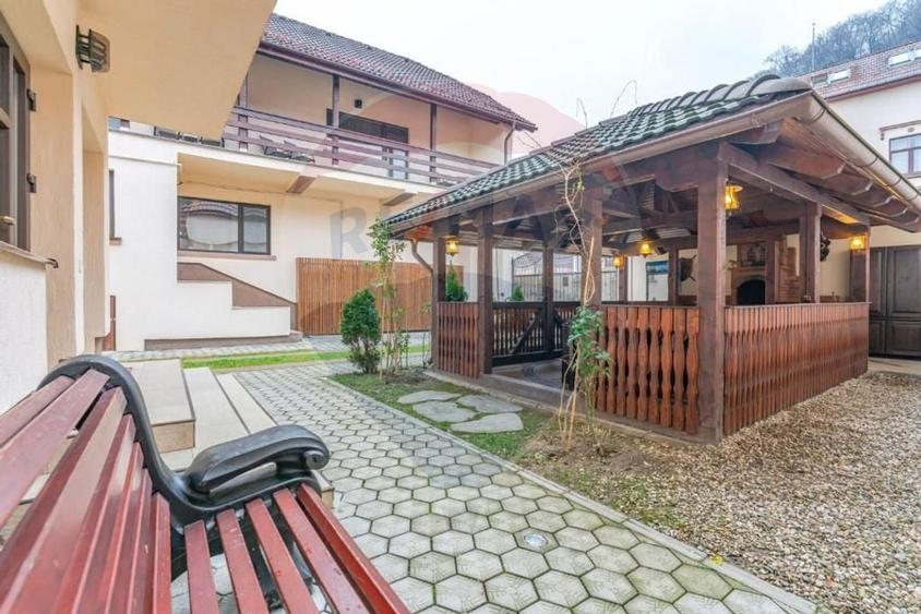 Proprietate turistică cu 14 camere, poziționare excepțională – Râșnov - 7