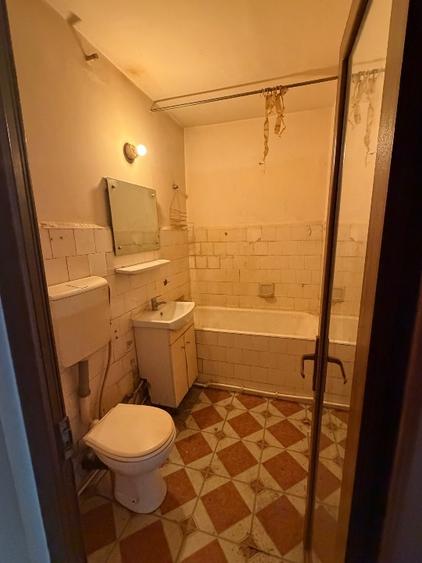 Apart 2 cam Pedagogic de renovat - 8