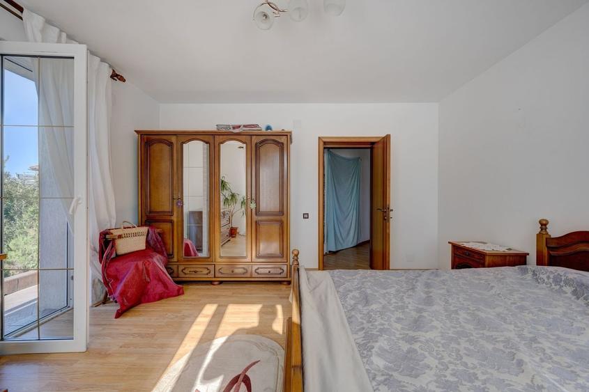 PROPRIETATE UNICA: 1.618 MP TEREN  IN PIPERA, CU VILA SOLIDA SI GRADINA SUPERBA - 32