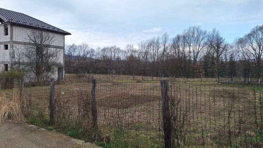 Teren intravilan Curtea de Arges - 2