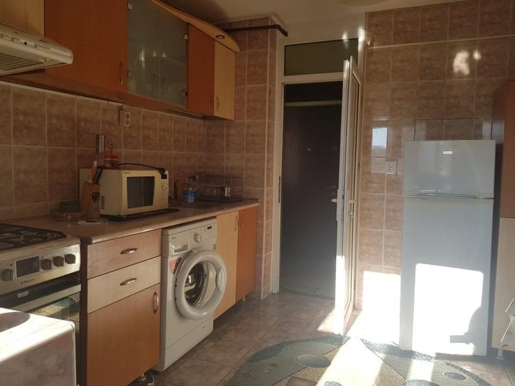Apartament 2 cam decomandat, et 3/8, 380 euro, Buzoieni, piata Rahova - 4
