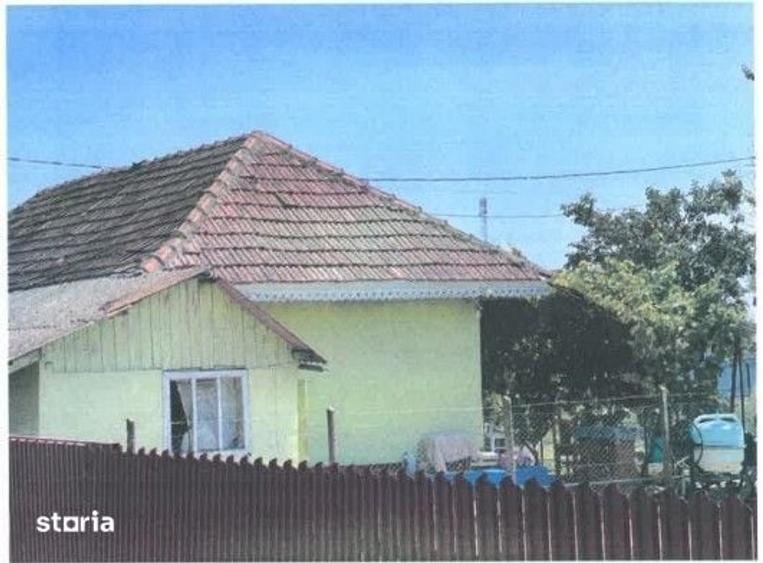 Casă cu 3 camere cu Teren 964 Mp în Vetrișoaia