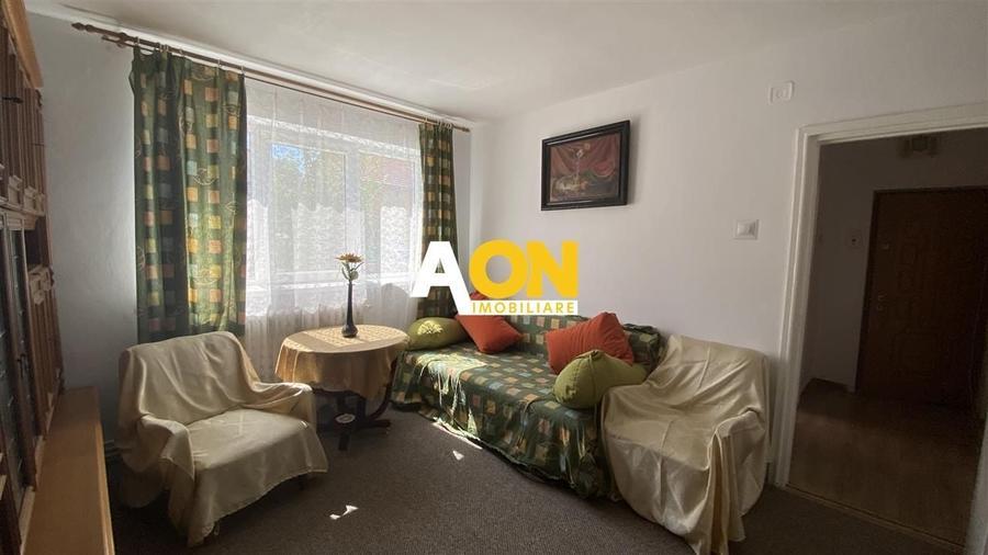 Apartament 3 camere, decomandat Cetate - 3