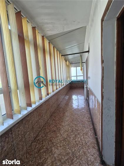 Royal Imobiliare - Vanzare apartament 3 camere zona Malu Rosu - 9