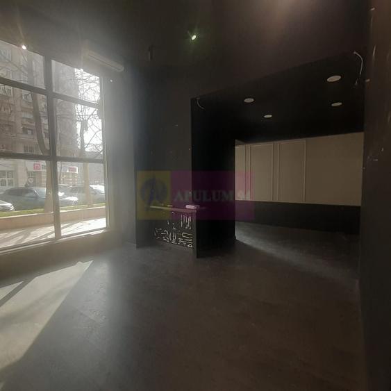 Spațiu zona Bulevardul Unirii - Zepter - 36