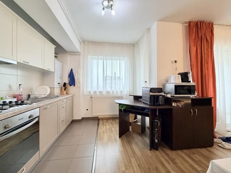 Apartament cu 2 camere semidecomandat, mobilat în Zorilor