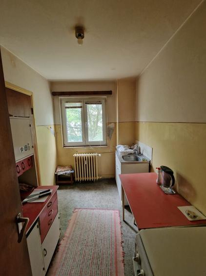 Se vinde in Nord apartament semidecomandat cu doua camere  pret 48000 euro neg - 3