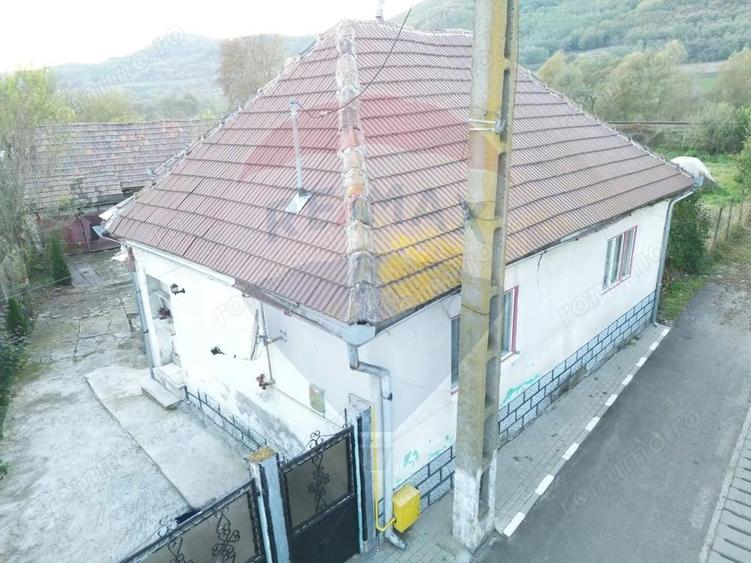 Casa de vanzare cu 3 camere in Axente Sever, jude?ul Sibiu - 2