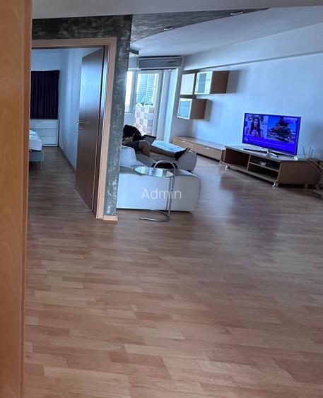 Victoriei - Mihalache .Bloc 1983,Apartament 3 camere