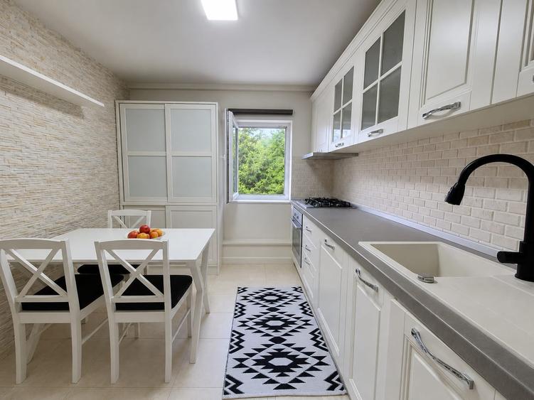 Apartament 4 camere, decomandat - zona Inel 2 - 1