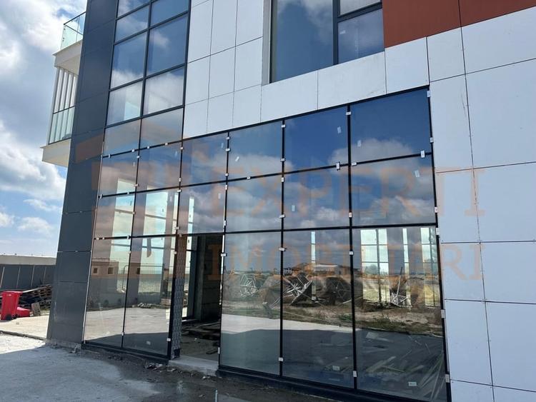 Spatiu comercial situat in zona COMPLEX PHOENICIA - MAMAIA NORD - 6