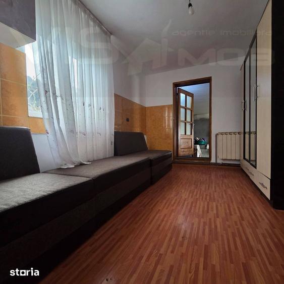 Casă cu 3 camere cu Teren 2096 Mp în Central