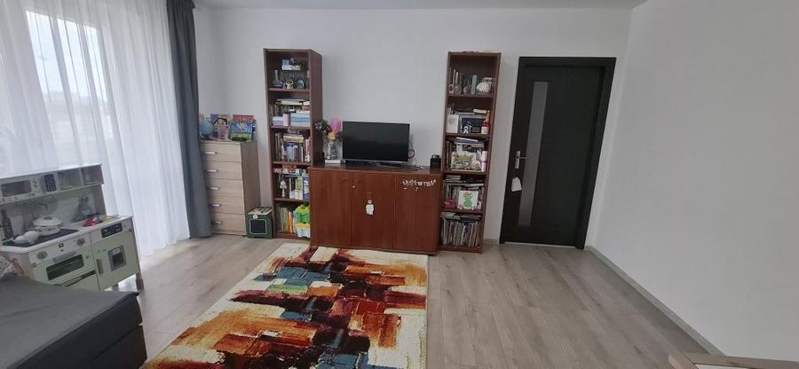 Vand apartament 3 camere, zona liceu Moisil, sector 6 - 4