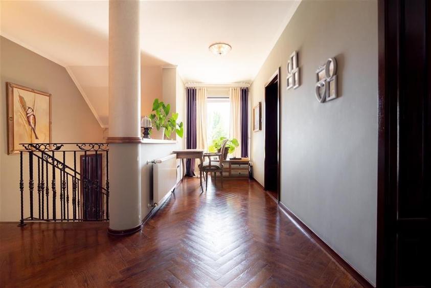 RECO Vila cu 5 camere str. Apateului- zona Nufarul - 22