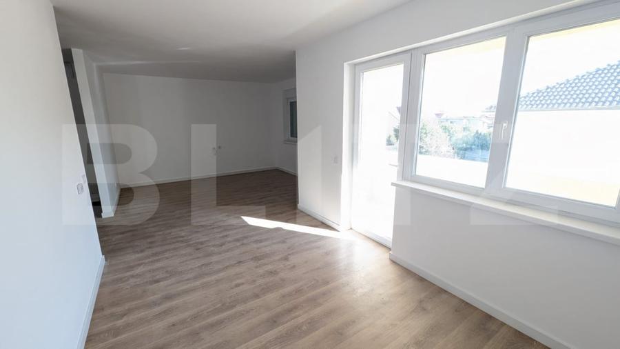 Apartament cu 2 camere semidecomandat în Cetate