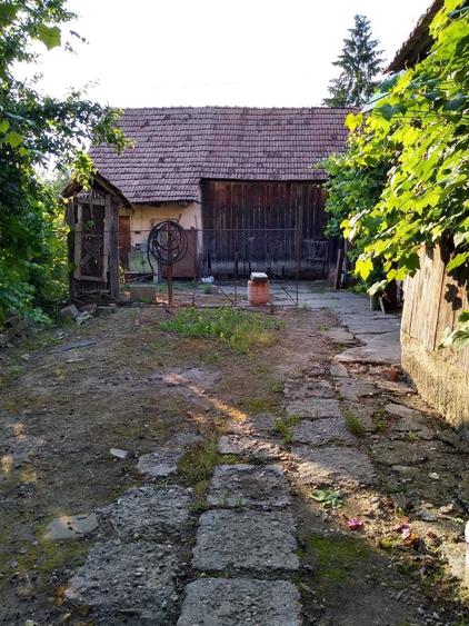 Casă cu 4 camere în Hetiur