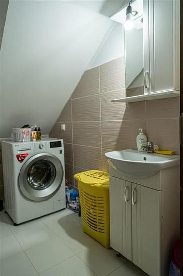 Casa cu teren de 455 mp Biharia - 5