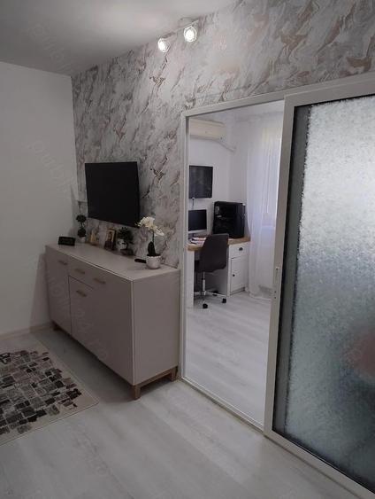 Apartament 2 camere de vanzare, vest, 3 4. Str Arhip Nicolae, renovat, 49.000 euro - 10