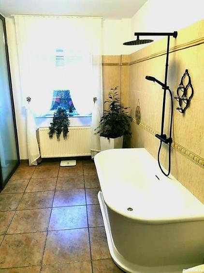 Proprietar,închiriez apartament 2 camere Lipovei/Dumbrăvița, loc de parcare incl - 8