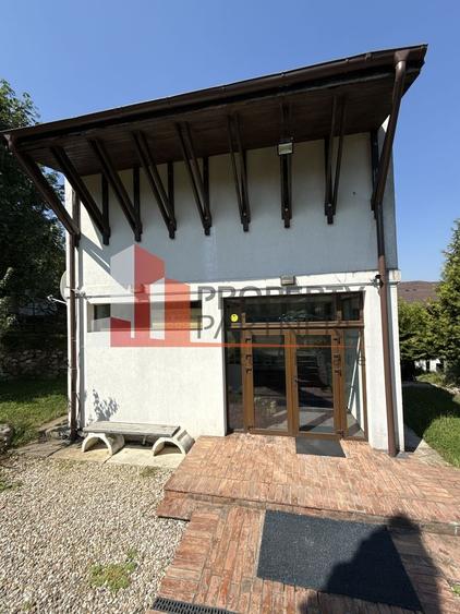 Pensiune  în Bran, sat Poarta – Afacere la cheie, locație premium - 5