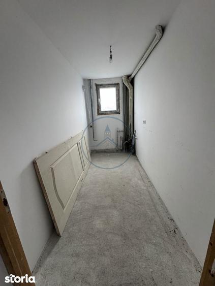 Casa de vanzare- zona Subcetate/ Industriala 1500 teren - 10